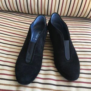 black swede shoes